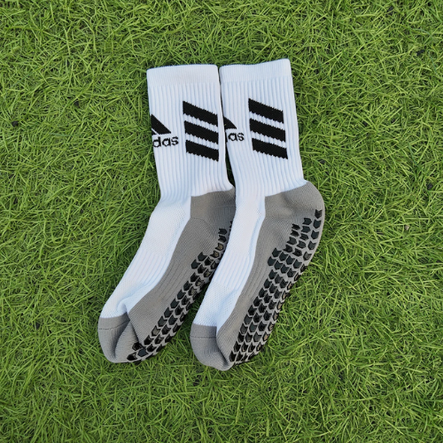 Grip Socks Anti-Slip Technology Sports Socks Wholesale